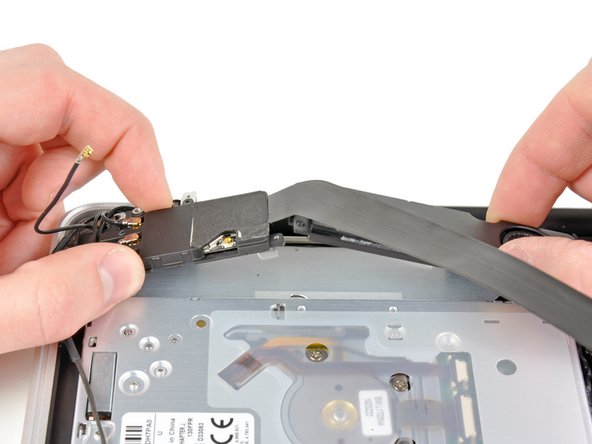 MacBook Pro 13" Unibody Early 2011 Right Speaker/Subwoofer Replacement: step 10, image 1 of 2