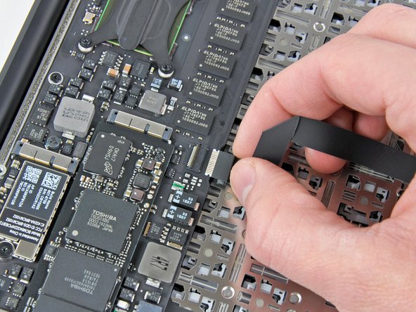 MacBook Air 13" Late 2010 Logic Board Replacement: step 18, image 2 of 2