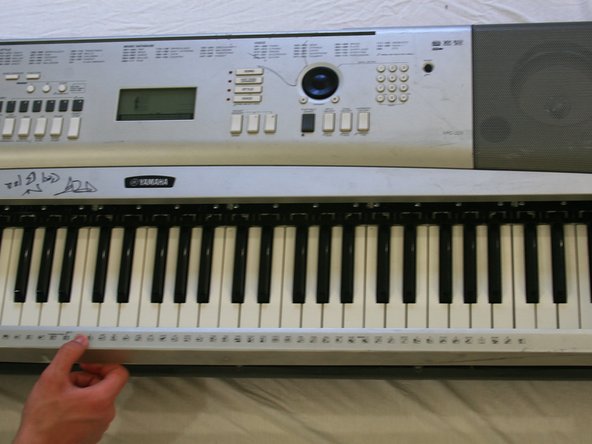 Yamaha YPG-225 Display Replacement: step 8, image 1 of 2