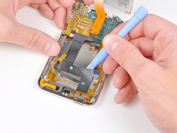 iPod Touch 3rd Generation Logic Board Replacement: step 30, image 1 of 1