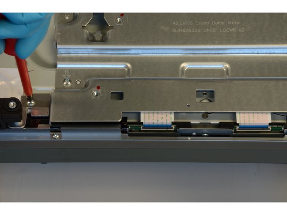 LG 47LM760S TV set, Obtaining of Display Unit: step 3, image 2 of 3