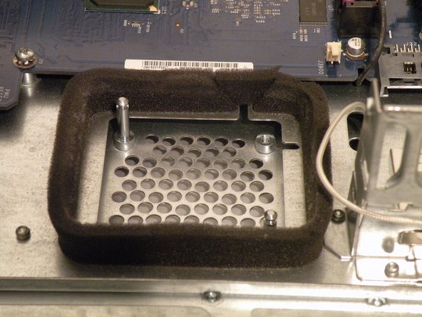 Power Mac G4 MDD System Fans Replacement: step 16, image 2 of 2