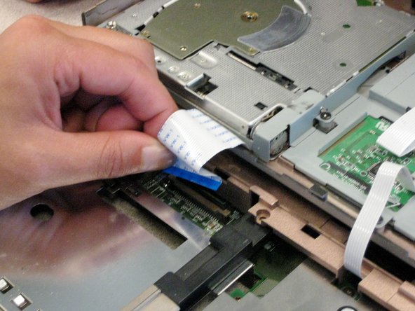 Compaq Evo N1000v Fan Replacement: step 19, image 1 of 1