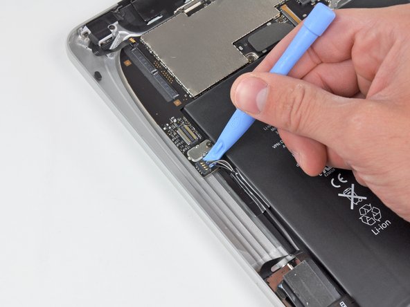 iPad 3G Logic Board Replacement: step 20, image 1 of 1