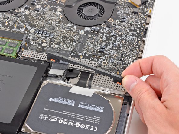 MacBook Pro 17" Unibody Hard Drive Cable Replacement: step 5, image 1 of 1