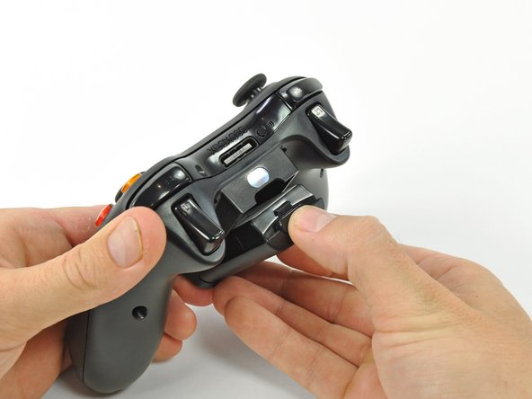 Xbox 360 Wireless Controller D-pad Replacement, Xbox 360 Wireless Controller D-pad Replacement: step 1, image 2 of 2