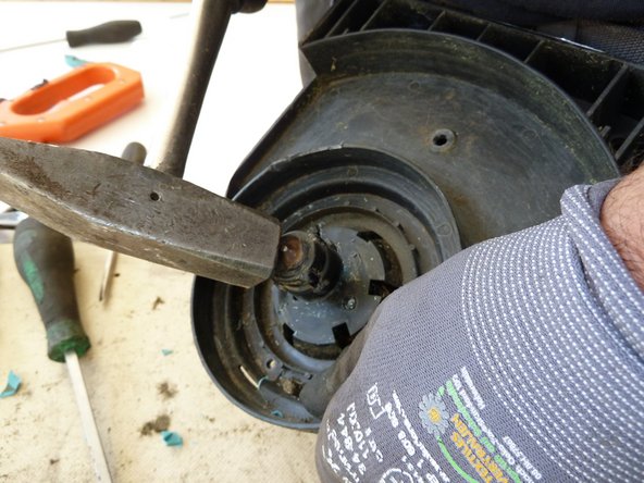 Lawn Trimmer: step 12, image 1 of 1