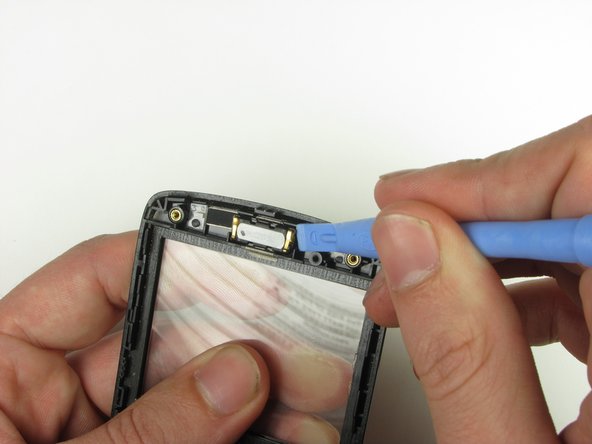 HTC Maple 100 Front Panel Replacement: step 18, image 2 of 3