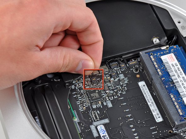 Mac Mini Mid 2010 Hard Drive Replacement: step 13, image 1 of 2