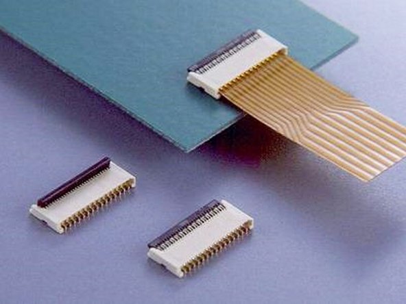 iPhone 3GS Display Replacement: step 7, image 2 of 2