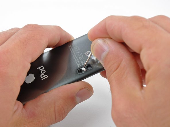 iPod Nano 5th Generation Display Replacement: step 17, image 2 of 3