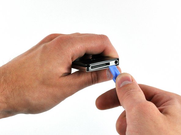 iPod Nano 1st Generation Click Wheel Replacement: step 3, image 1 of 2