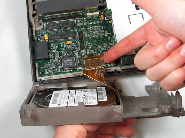 PowerBook 3400 M3553 Hard Drive Replacement: step 16, image 1 of 2