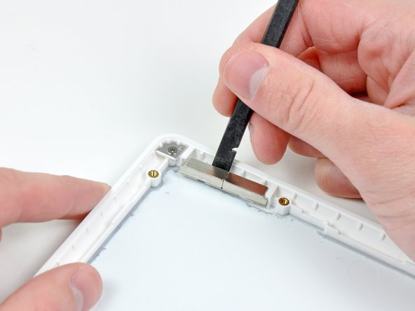 MacBook Core Duo Rear Display Bezel Replacement: step 62, image 1 of 2