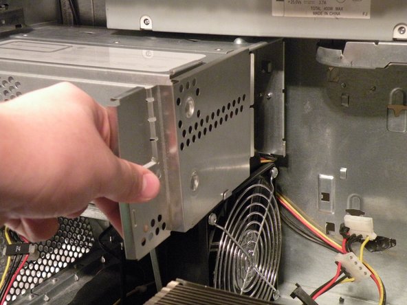 Power Mac G4 MDD Power Supply Replacement: step 11, image 2 of 2