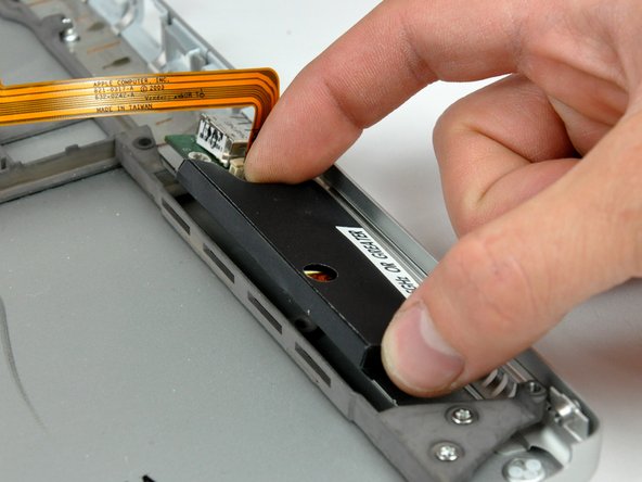 PowerBook G4 Aluminum 17" 1.67 GHz (High-Res) Lower Case Replacement: step 69, image 1 of 2