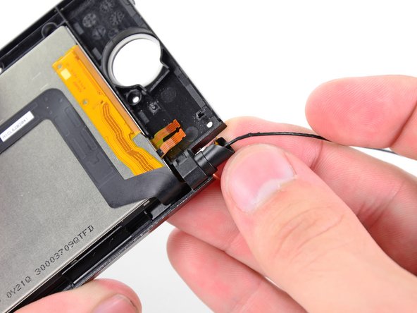 Nintendo 3DS Upper LCD Replacement: step 36, image 2 of 2