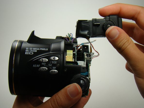 Nikon Coolpix E5700 Viewfinder Replacement: step 22, image 1 of 3