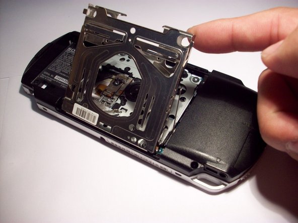 PSP 1000 UMD Door Replacement: step 16, image 3 of 3