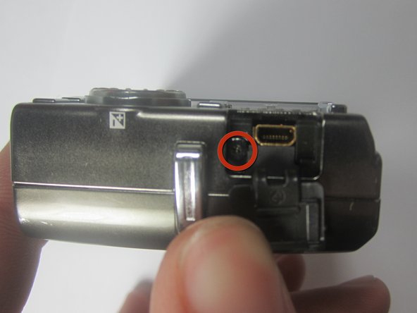 Nikon CoolPix S600 LCD Replacement: step 4, image 2 of 2