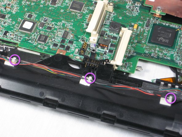 Disassembling IBM ThinkPad A30 Speakers: step 26, image 1 of 2