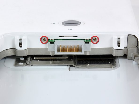 iBook G4 14" 1.42 GHz RJ-11 Board Replacement: step 10, image 1 of 1