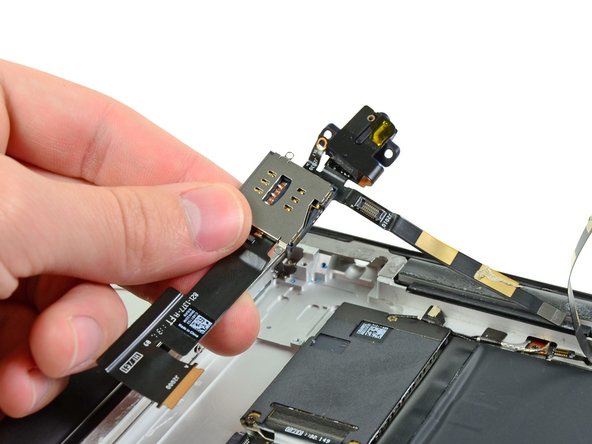 iPad 2 GSM Headphone Jack & SIM Slot Replacement: step 39, image 1 of 1