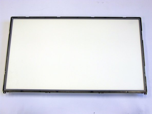 Panasonic TX-32AW304 TV set, Removal of Polarized Foils: step 5, image 1 of 3