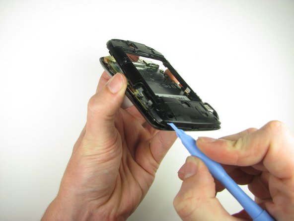 HTC Maple 100 Front Panel Replacement: step 6, image 3 of 3