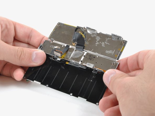 Motorola Droid LCD Replacement: step 32, image 1 of 2