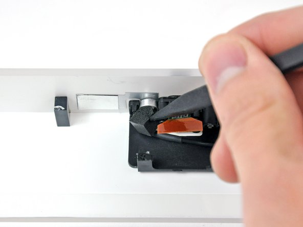 iMac Intel 20" EMC 2105 and 2118 Camera Lens Replacement: step 12, image 1 of 1