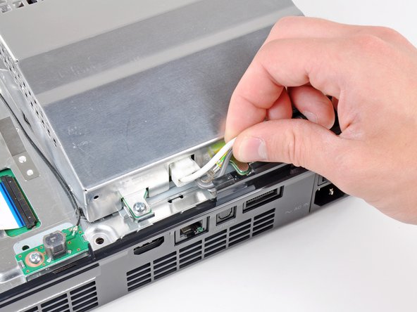 PlayStation 3 Heat Sink Replacement: step 17, image 1 of 2