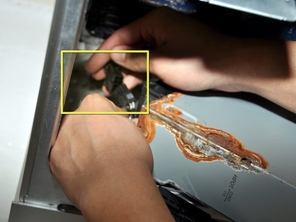 Power Mac G5 Power Supply Replacement: step 26, image 1 of 2