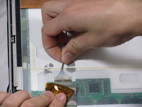 Panasonic Toughbook CF-29 Touchscreen Replacement: step 12, image 1 of 1
