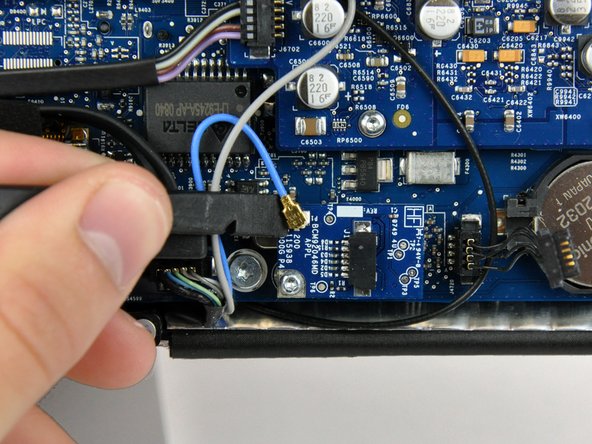 iMac Intel 20" EMC 2133 and 2210 Bluetooth Board  Replacement: step 7, image 1 of 1