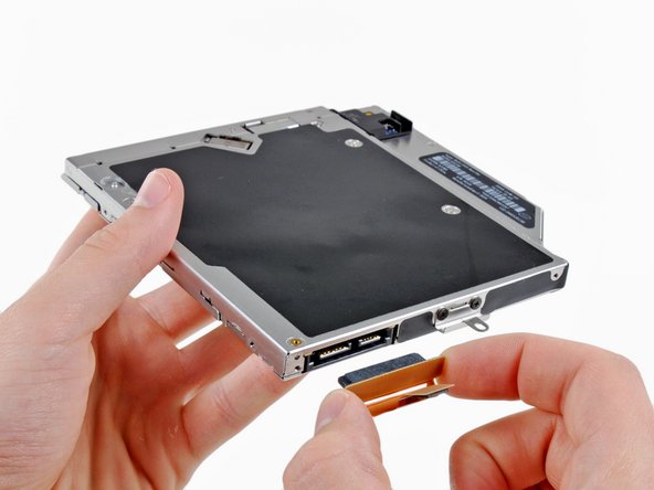 MacBook Pro 17" Unibody Optical Drive Replacement: step 13, image 2 of 3