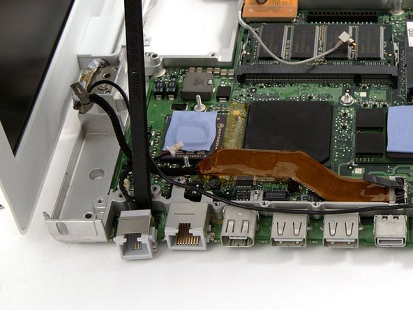 iBook G4 14" 933 MHz-1.33 GHz Logic Board Replacement: step 45, image 1 of 1