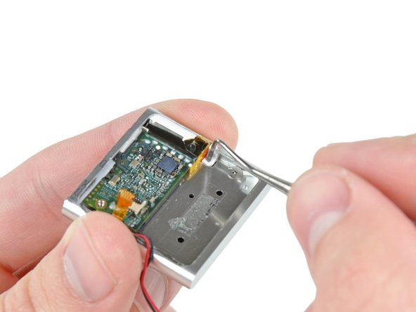 iPod Shuffle 4th Generation Logic Board Assembly Replacement: step 7, image 1 of 2