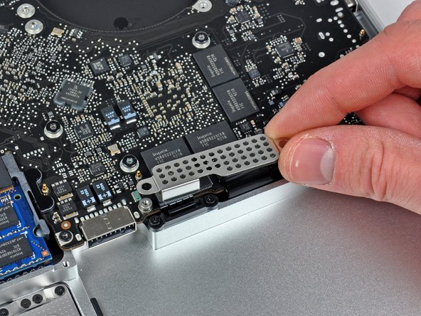 MacBook Pro 15" Unibody Mid 2009 MagSafe DC-In Board Replacement: step 16, image 2 of 2