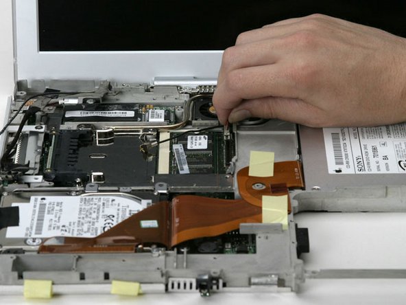 iBook G3 14" Clutch Cover Replacement: step 37, image 1 of 1