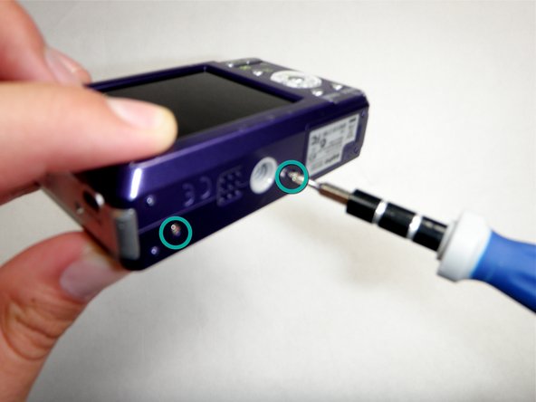 Sanyo VPC S1275 LCD Screen Replacement: step 3, image 3 of 3