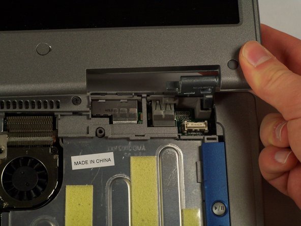 Dell Inspiron 8600 Upper Case Replacement: step 7, image 1 of 2