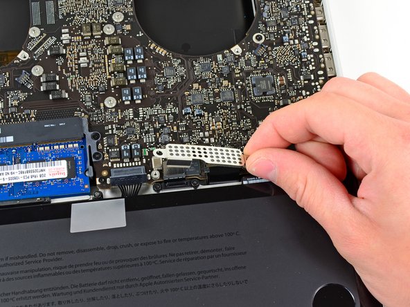 MacBook Pro 15" Unibody Early 2011 MagSafe DC-In Board Replacement: step 15, image 2 of 2