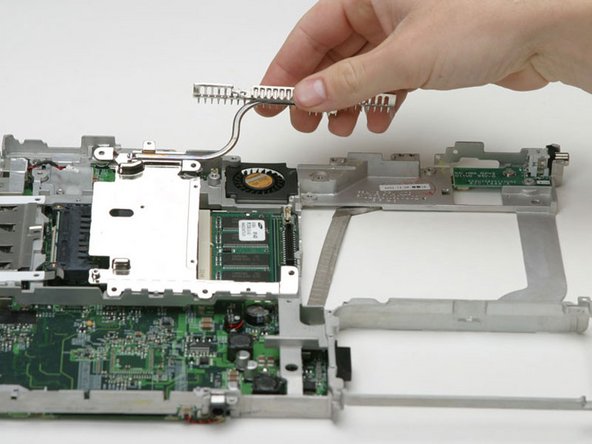 iBook G3 12" Logic Board Replacement: step 70, image 1 of 1