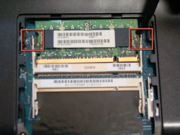 Sony Vaio PCG-7A2L RAM Replacement: step 6, image 1 of 3