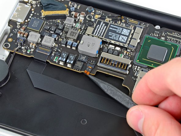 MacBook Air 11" Mid 2011 Logic Board Replacement: step 15, image 2 of 2