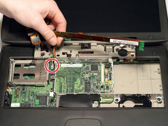 PowerBook G3 Lombard Display Replacement: step 25, image 1 of 1