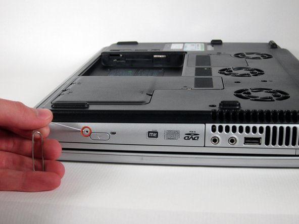 HP Pavilion zd8000 Base Fans Replacement: step 9, image 1 of 2