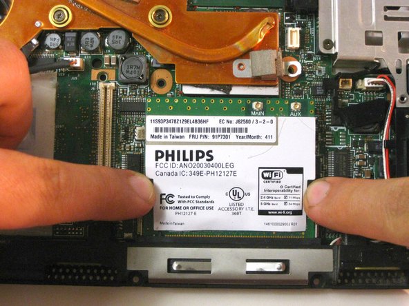 IBM ThinkPad T42 Teardown: step 7, image 2 of 3