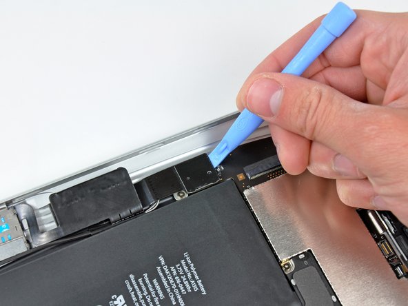 iPad 3G Logic Board Replacement: step 19, image 1 of 1